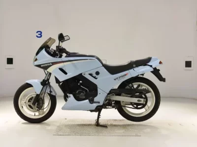 Honda VT250F