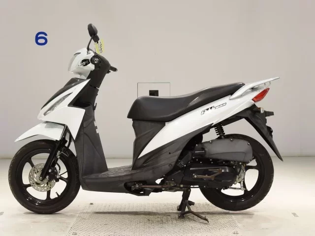 Suzuki ADDRESS110-2