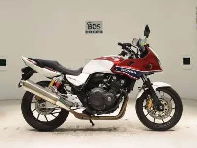 Honda CB400SFV-4 BOLDORABS