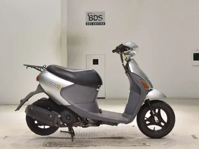 Suzuki LET S4