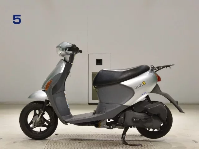 Suzuki LET S4