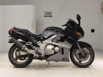 Kawasaki ZZR400-2