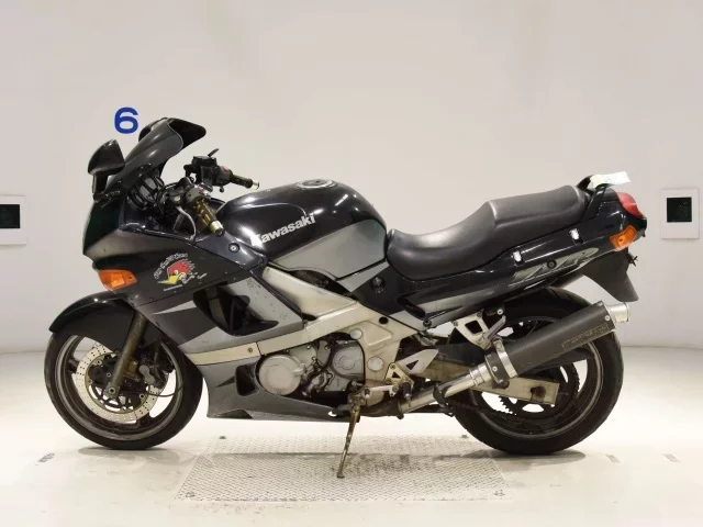 Kawasaki ZZR400-2