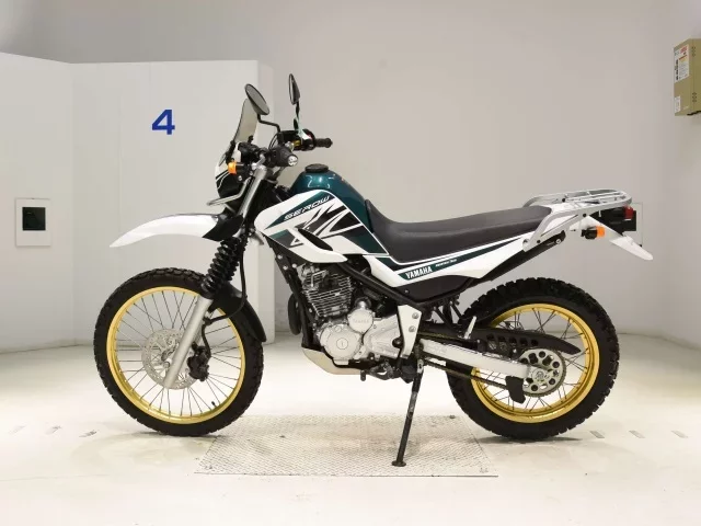 Yamaha SEROW 250-2