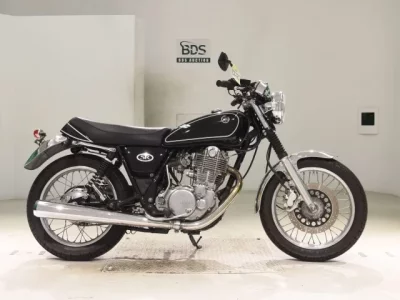 Yamaha SR400-3