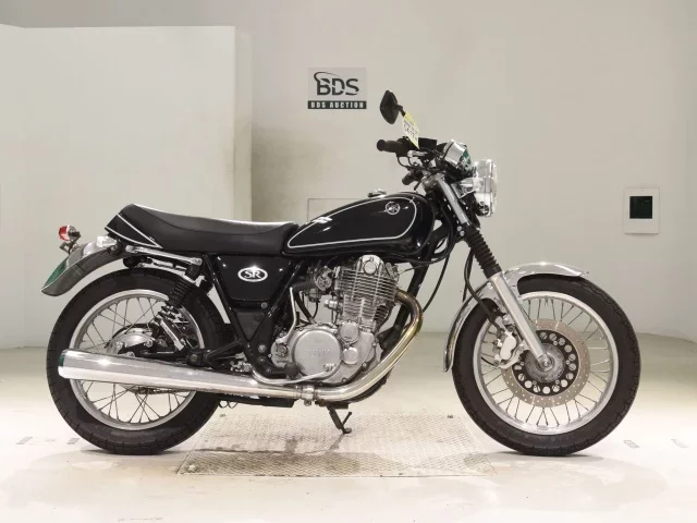 Yamaha SR400-3