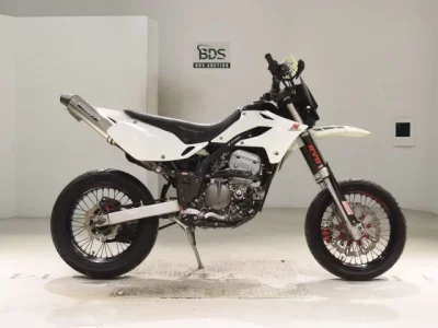 Kawasaki D-TRACKER