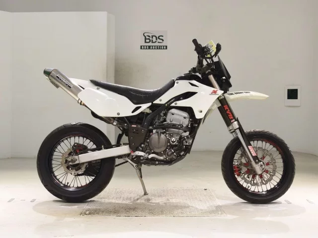 Kawasaki D-TRACKER