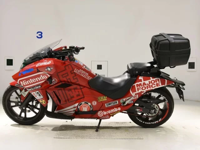 Honda NM4-01
