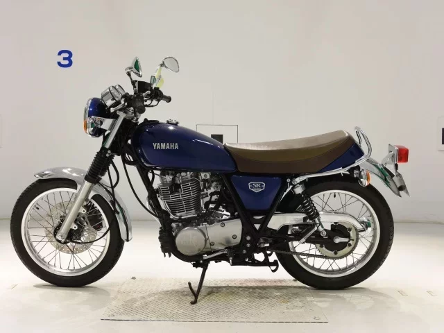 Yamaha SR400-5