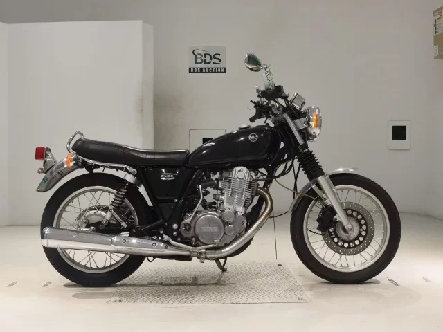 Yamaha SR400-4