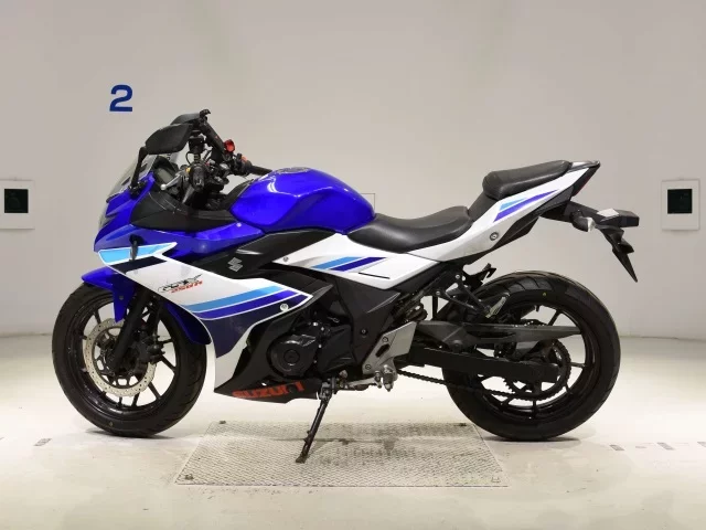 Suzuki GSX250R
