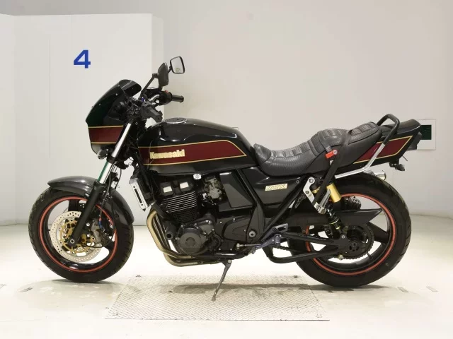 Kawasaki ZRX400