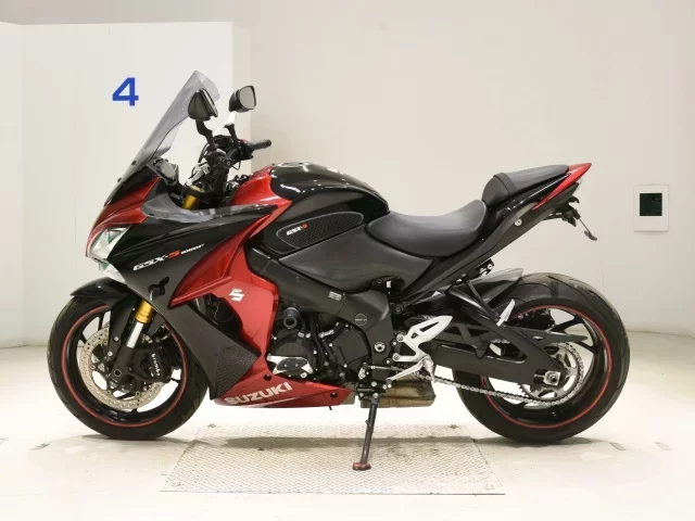 Suzuki GSX-S1000F