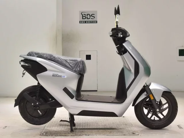 Honda EM1E:
