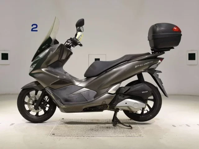 Honda PCX150-3