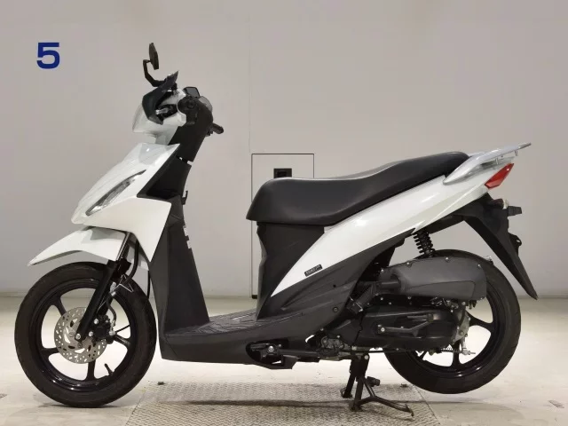 Suzuki ADDRESS110-2