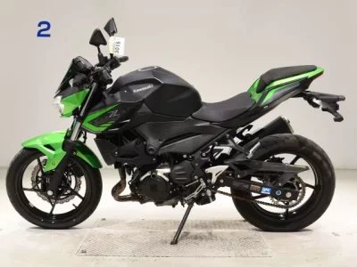 Kawasaki Z400-2