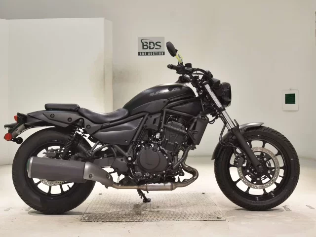 Kawasaki ELIMINATOR 400-3