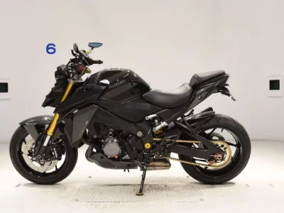 Suzuki GSX-S1000-2