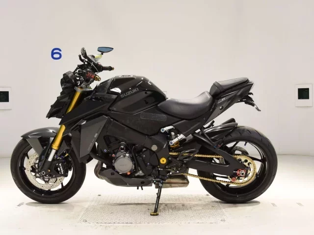 Suzuki GSX-S1000-2