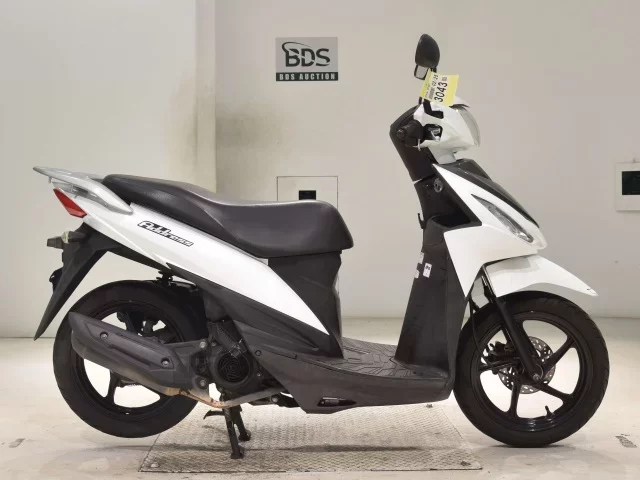 Suzuki ADDRESS110-2