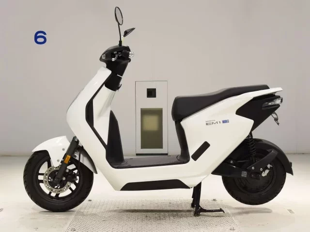 Honda EM1E: