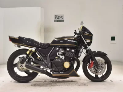 Kawasaki ZRX400