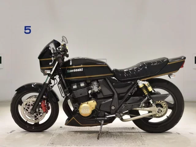 Kawasaki ZRX400