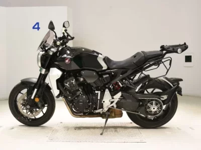Honda CB1000R-2