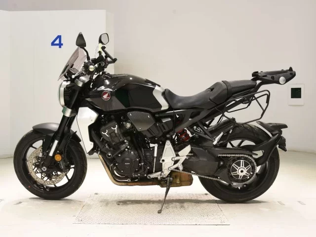 Honda CB1000R-2