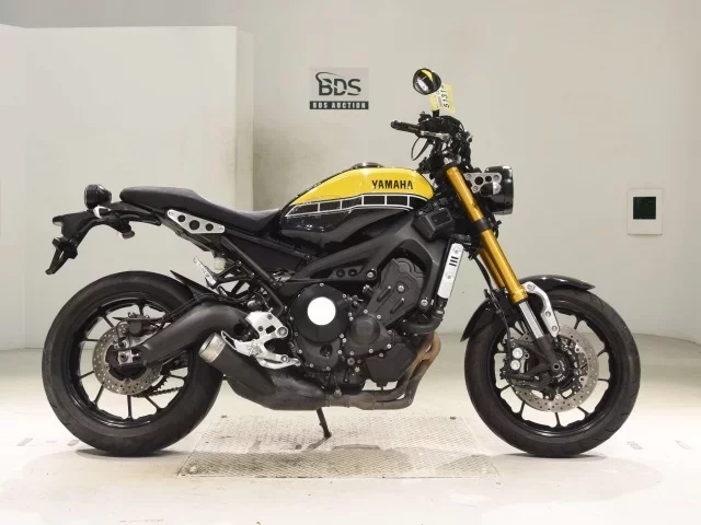 Yamaha XSR900