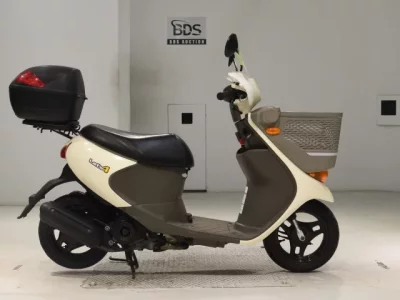 Suzuki LET S4