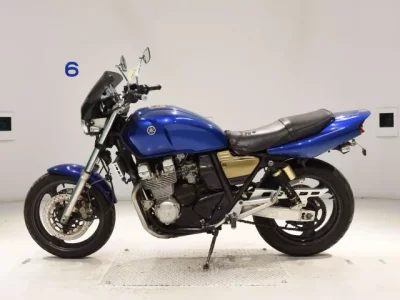 Yamaha XJR400