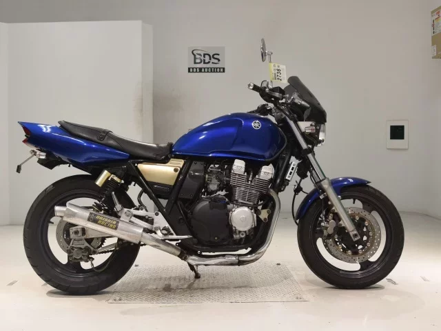Yamaha XJR400