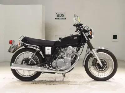 Yamaha SR400-5