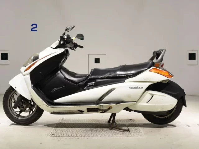 Suzuki GEMMA250
