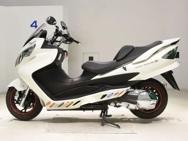 Suzuki SKYWAVE 250S-3