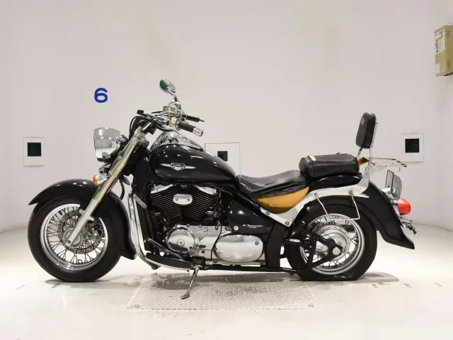 Suzuki INTRUDER 400 CLASSIC