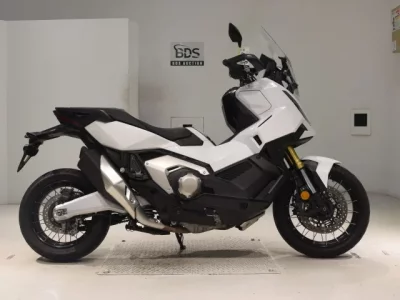 Honda X-ADV750-2