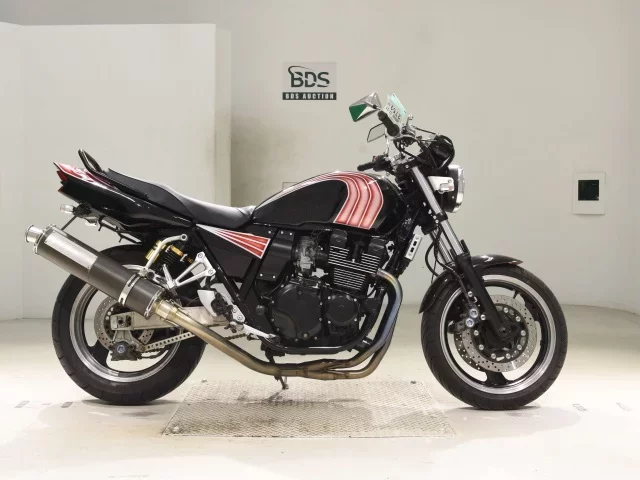 Yamaha XJR400R-3