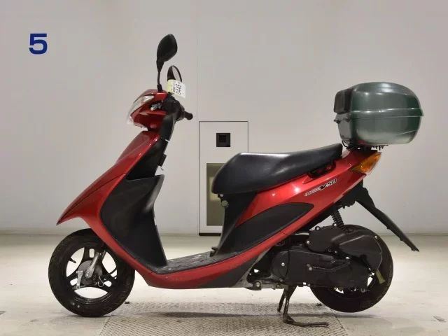Suzuki ADDRESS V50-3