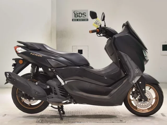 Yamaha NMAX-2