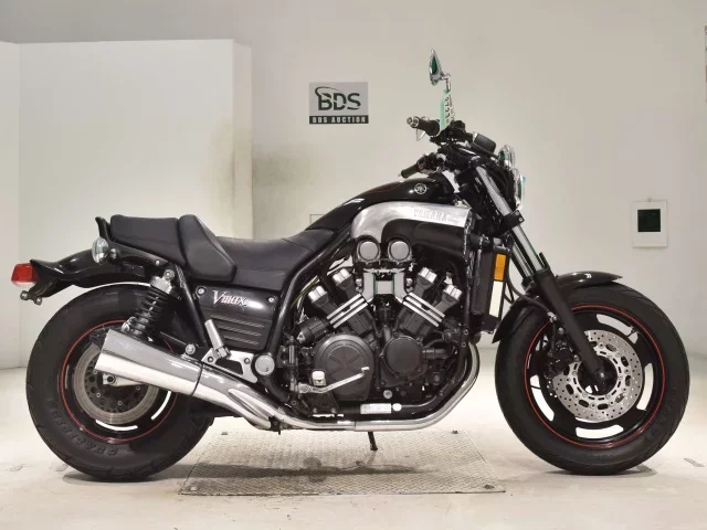 Yamaha V-MAX лот № 2723 оценка 5  с аукциона в Японии
