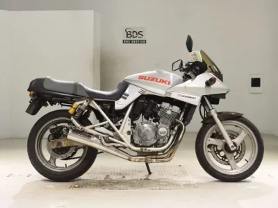 Suzuki GSX250 KATANA