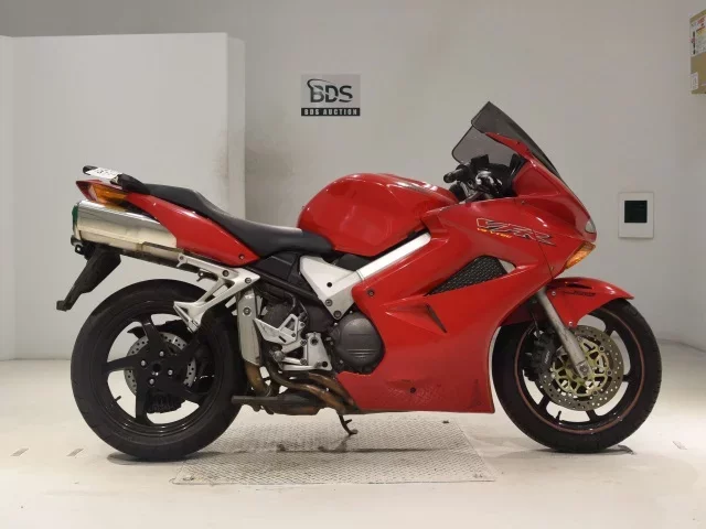 Honda VFR800 лот № 0374 оценка 4  с аукциона в Японии