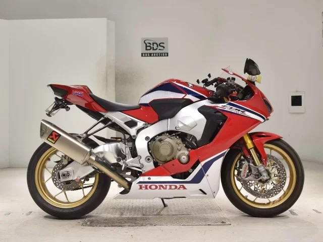Honda CBR1000RR-3SP лот № 2755 оценка 5  с аукциона в Японии