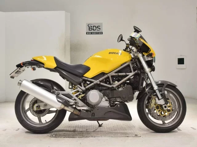 Ducati  MONSTER S4 лот № 2750 оценка 5  с аукциона в Японии