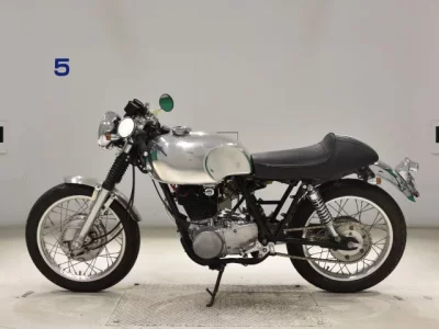 Yamaha SR400-2  с аукциона в Японии