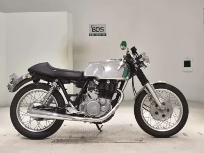 Yamaha SR400-2  с аукциона в Японии